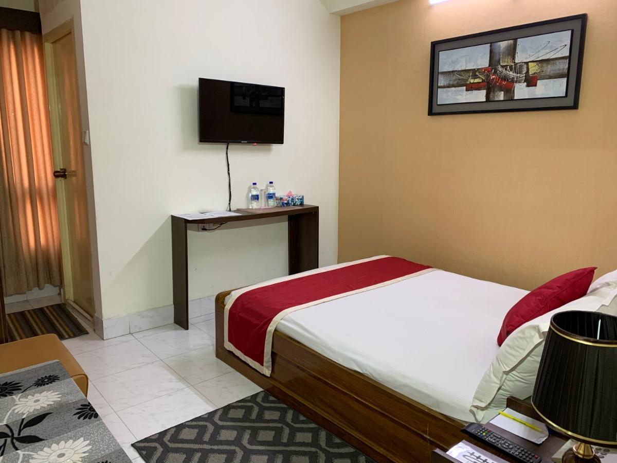 Hotel Grand Circle Inn Дакка Екстер'єр фото