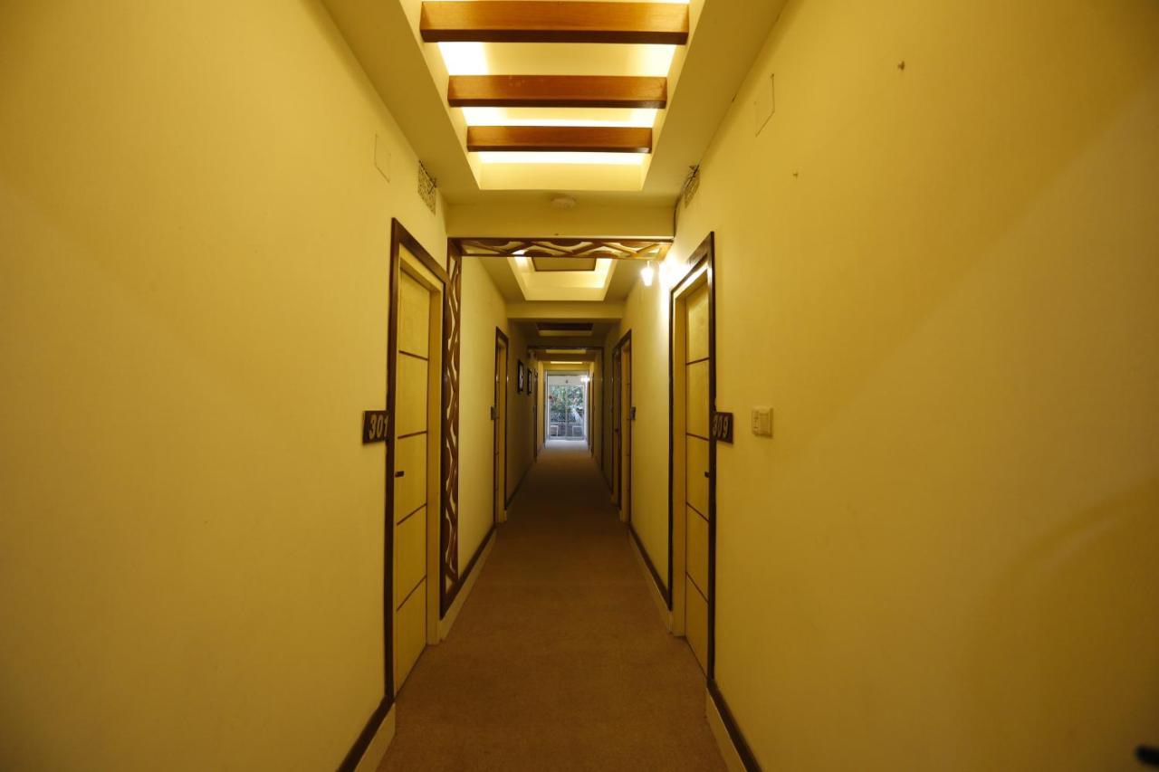 Hotel Grand Circle Inn Дакка Екстер'єр фото